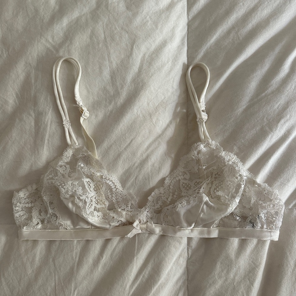Vintage La Perla white lace bralette
